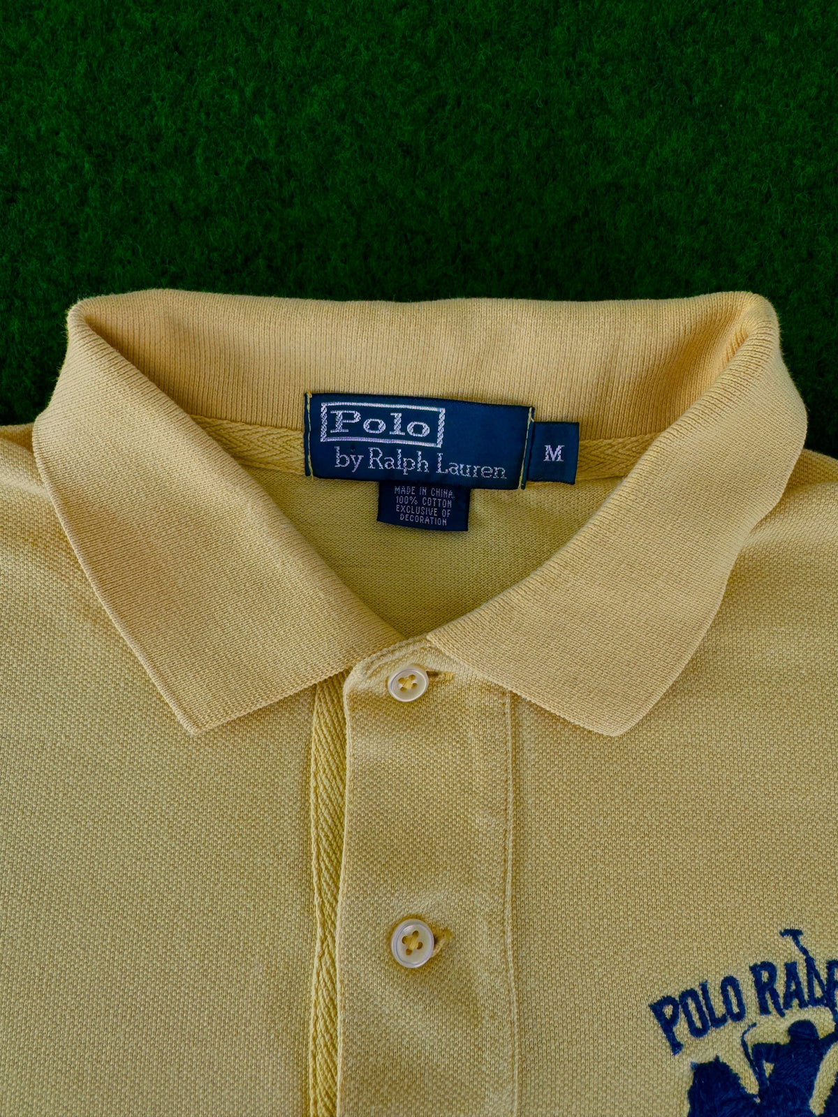 Polo Ralph Lauren Poloshirt Vintage – Kragen und Logo Detailaufnahme